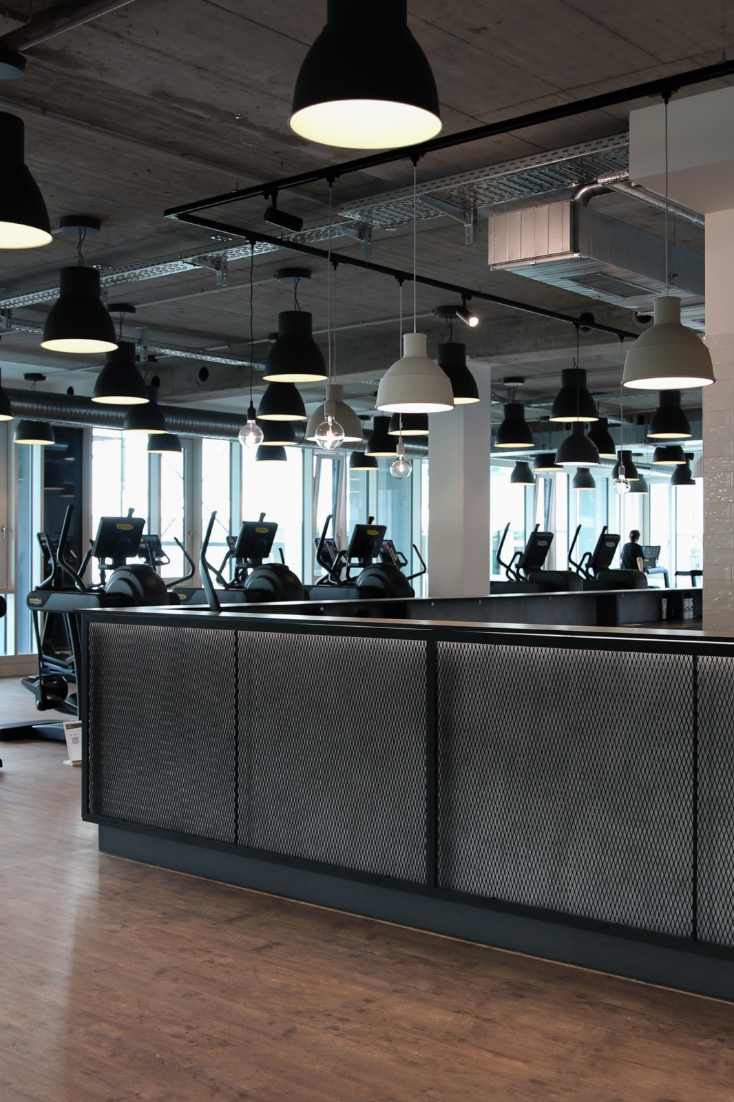 Top Sports Fitness Theke und Umkleideräume by Future Supply