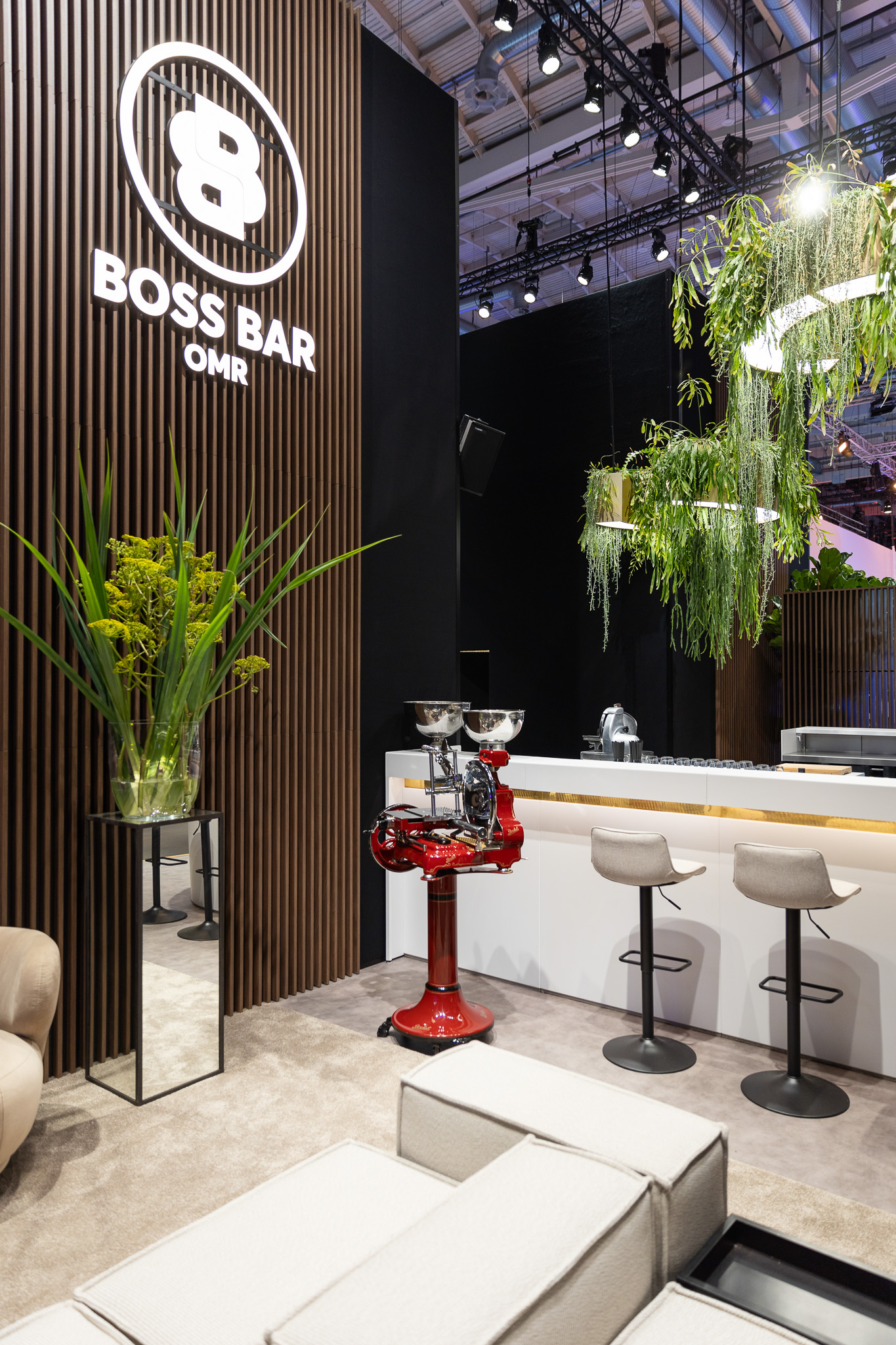 BOSS BAR OMR by Future Supply