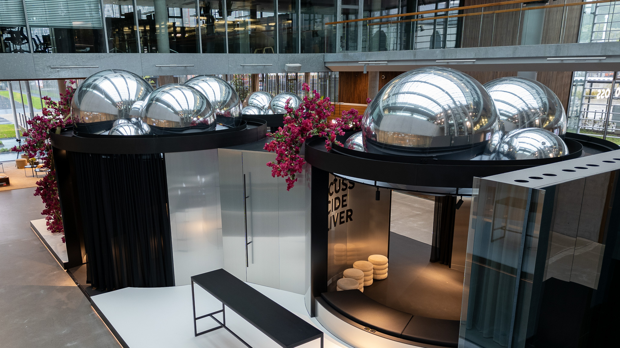 HUGO BOSS Feel Good Space HQ