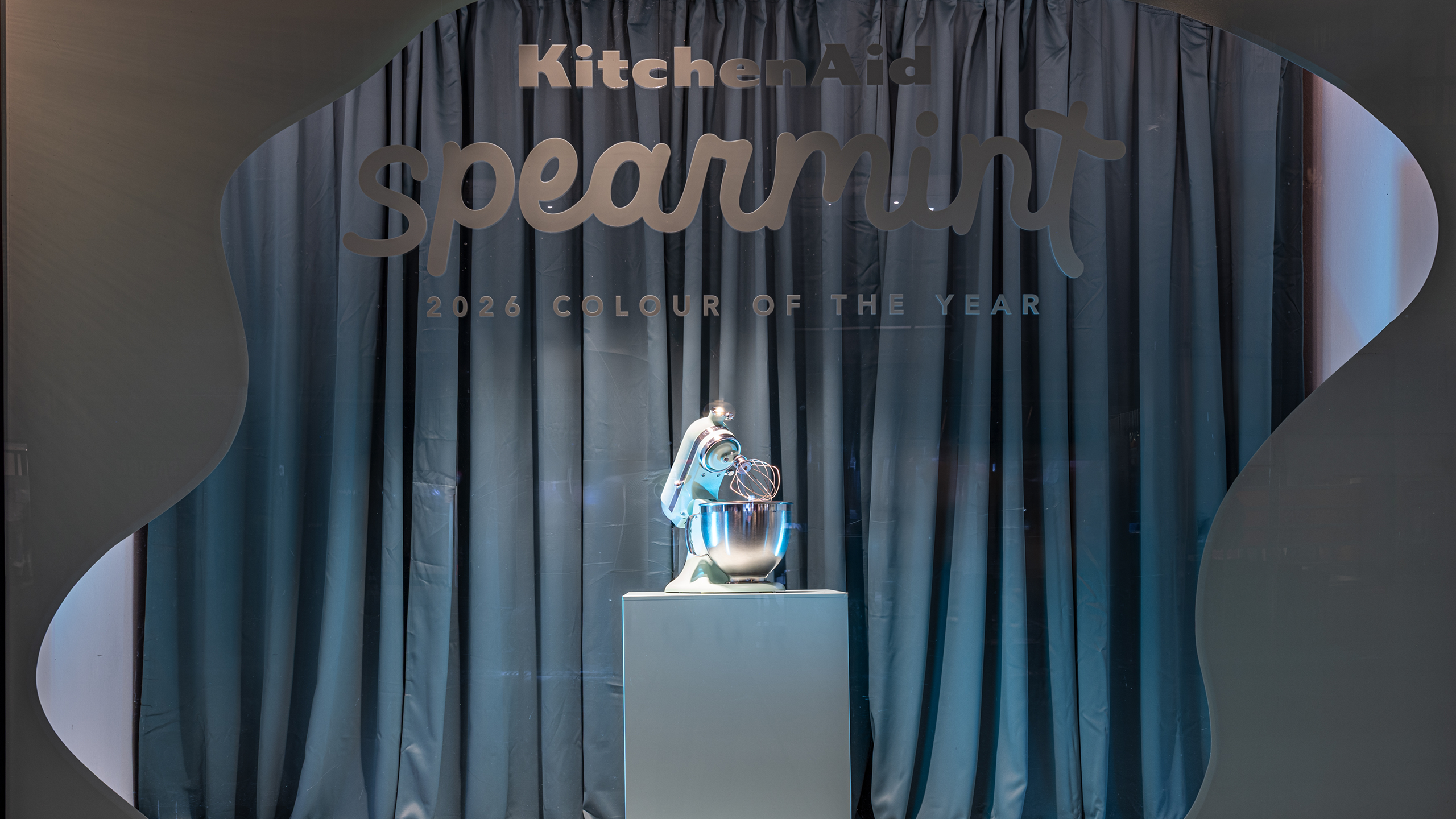 future_supply_projekte_kitchenaid_fenster_spearmint