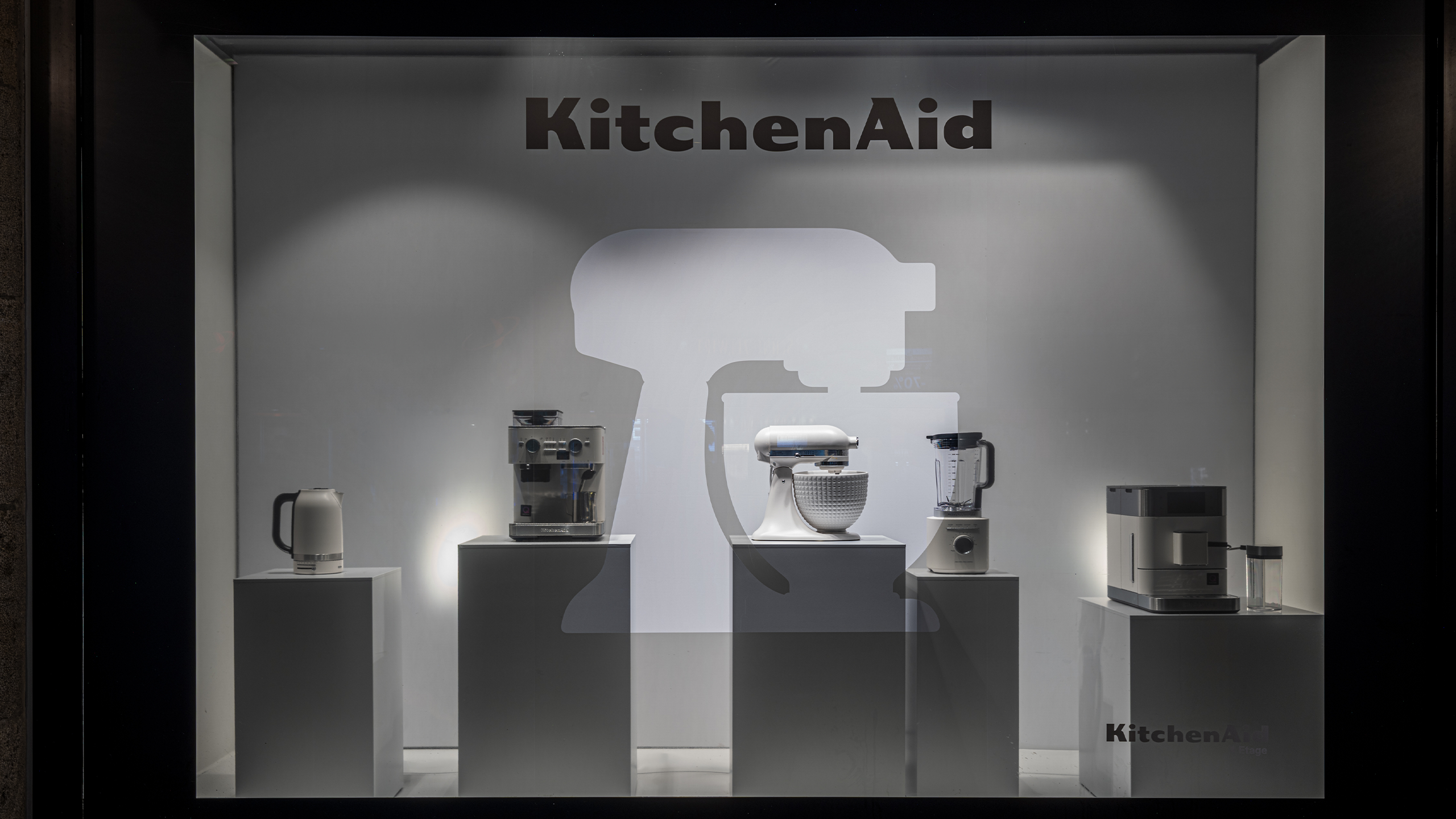 future_supply_projekte_kitchenaid_fensterweiß