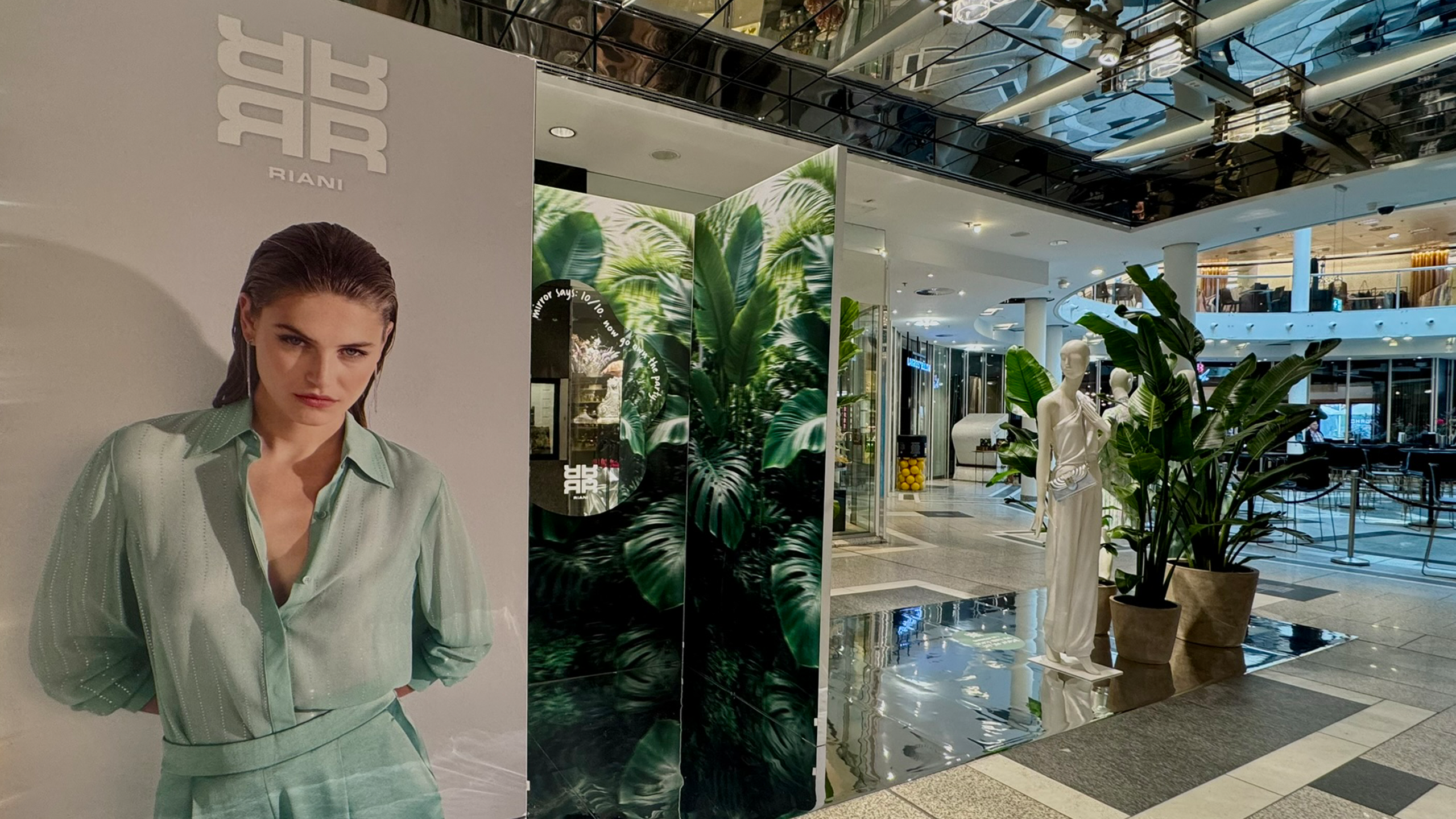 Riani_PopUp1